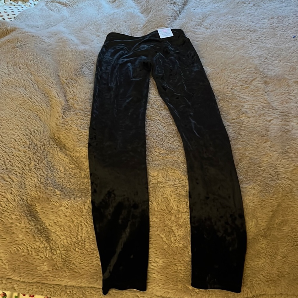 Brand new, crushed velvet Leggins size extra small